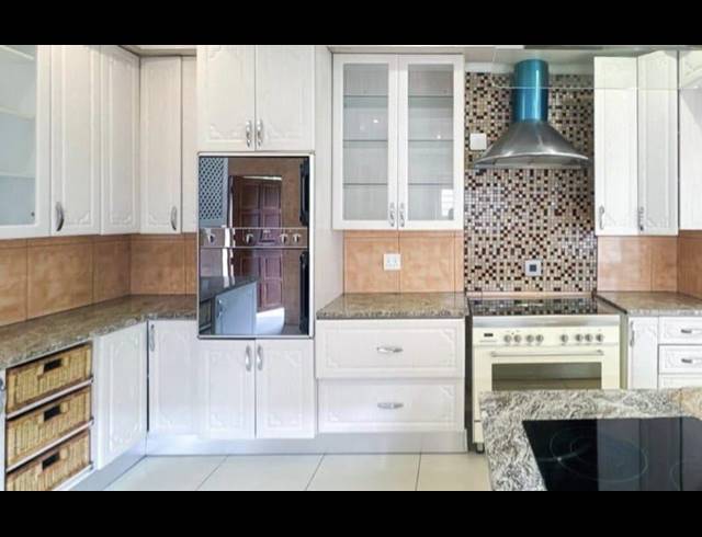 4 BEDROOM PROPERTY TO RENT IN MIDSTREAM ESTATE